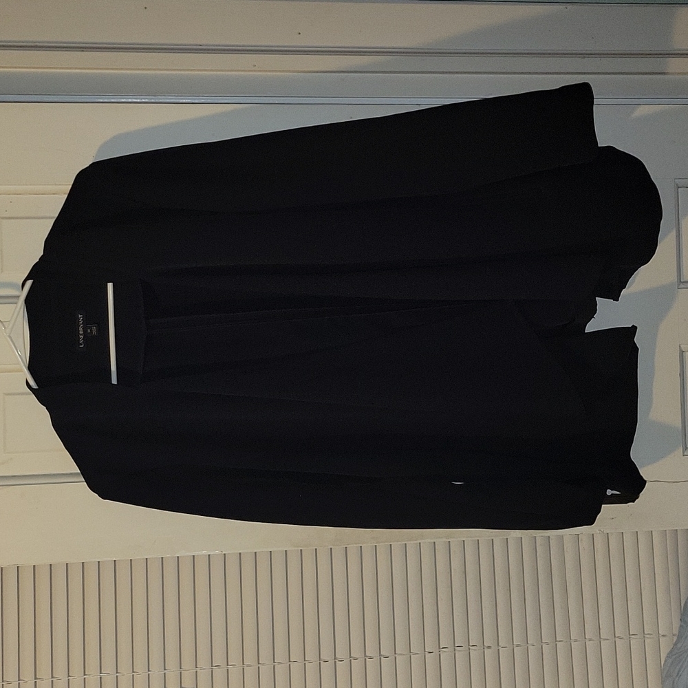 Size 16 Black Flowy Blazer